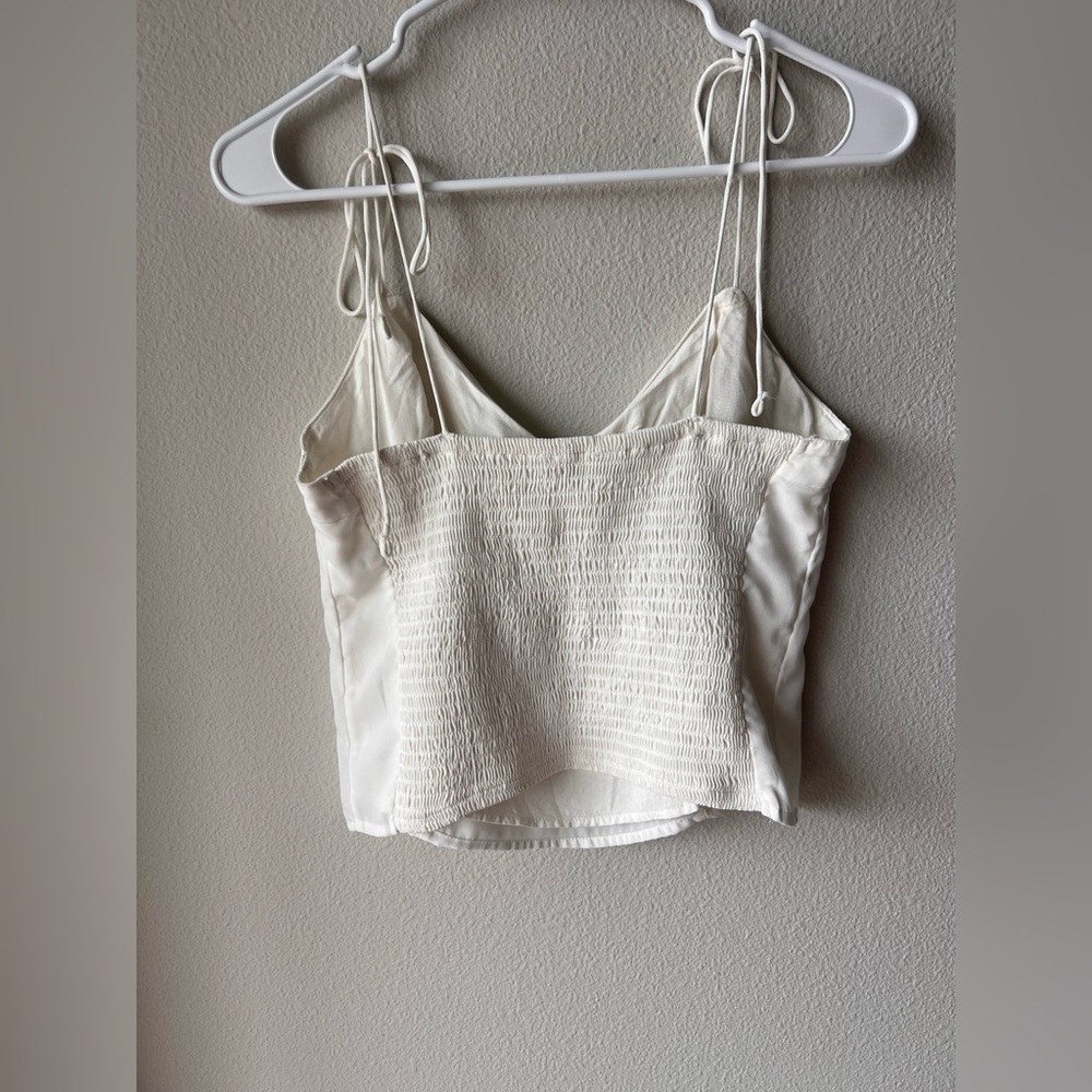 Abercrombie & Fitch Tie Strap Camisole. Women’s Size Medium. - Picture 2 of 3